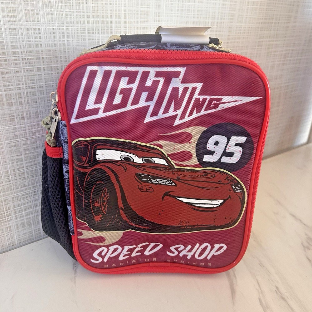 Disney Pixar Cars Lightning McQueen Lunch Bag Box New! Insulated 9" x 8"‎ x 3"